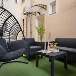 Apartamento Palace Kolovare *