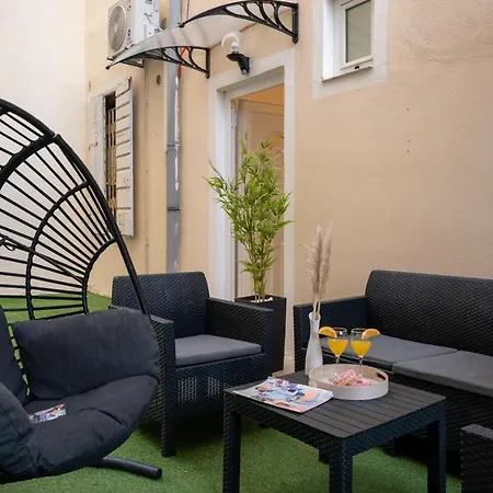 Palace Kolovare * Zadar