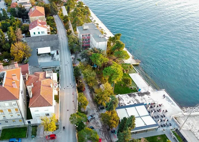 Appartement Palace Kolovare *